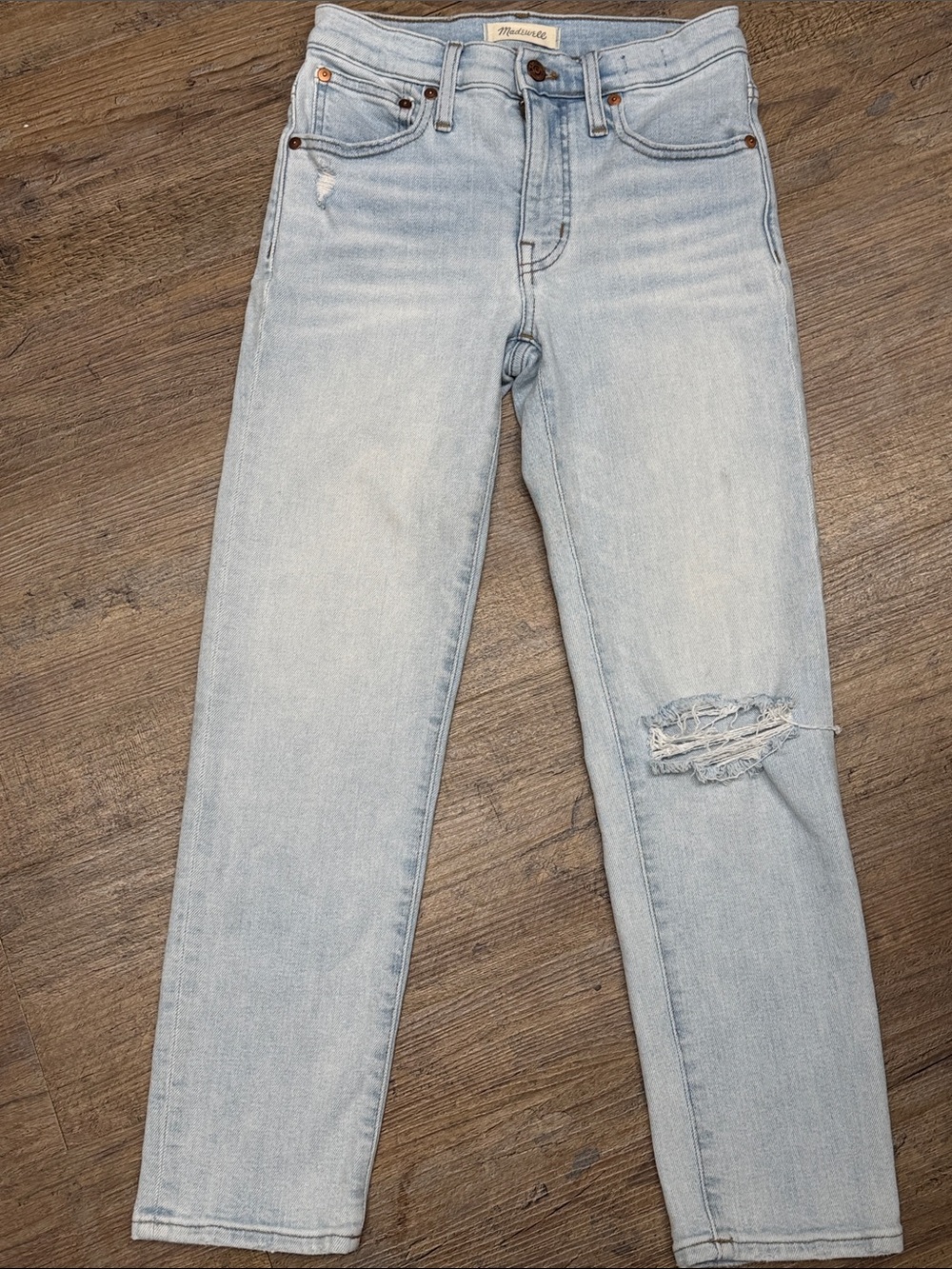 Madewell women’s Light Blue mid-rise classic Straight Leg Jeans size 23
